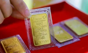 Giá vàng miếng lên 128 triệu đồng một lượng
